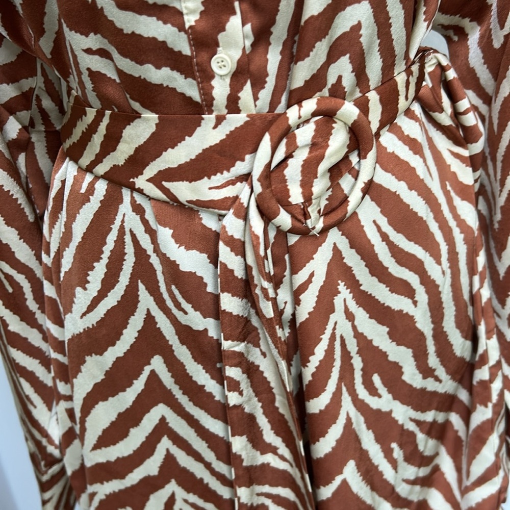 Brand new with tags button down dress with belt. Can be used also as a top - Picture 3 of 13